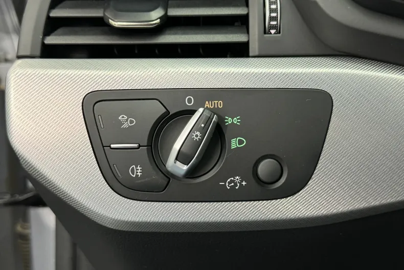 Audi A5 din 2020 cu 151.109 km - oferta AUD135905 - foto 14