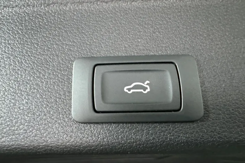 Audi A4 din 2022 cu 91.930 km - oferta AUD135906 - foto 8