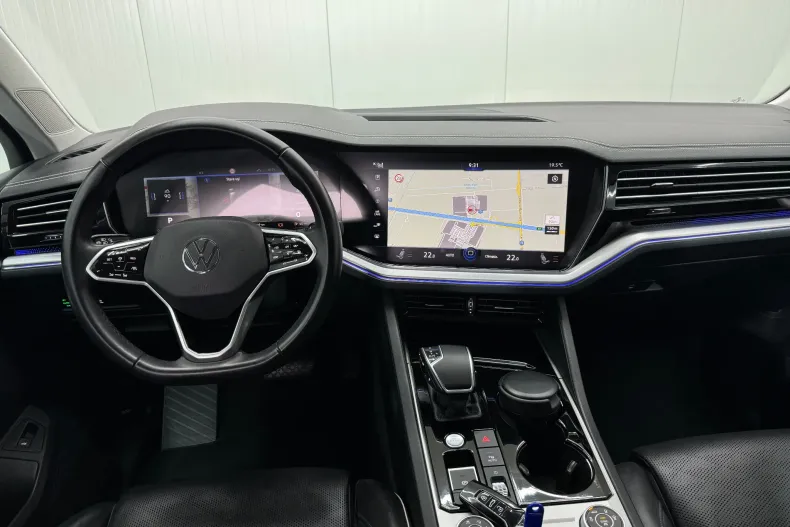 Volkswagen Touareg din 2020 cu 61.342 km - oferta VOL135909 - foto 13