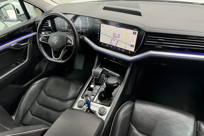 Volkswagen Touareg din 2020 cu 61.342 km - oferta VOL135909 - foto 22