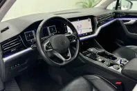 Volkswagen Touareg din 2020 cu 61.342 km - oferta VOL135909 - foto 27