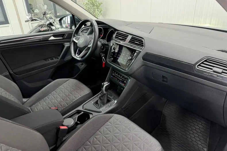 Volkswagen Tiguan din 2022 cu 133.870 km - oferta VOL135914 - foto 11