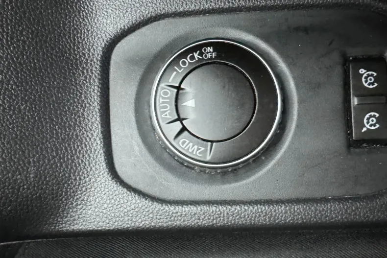 Dacia Duster din 2020 cu 85.938 km - oferta DAC135920 - foto 17