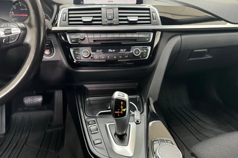 BMW Seria 4 din 2020 cu 62.267 km - oferta BMW135926 - foto 17