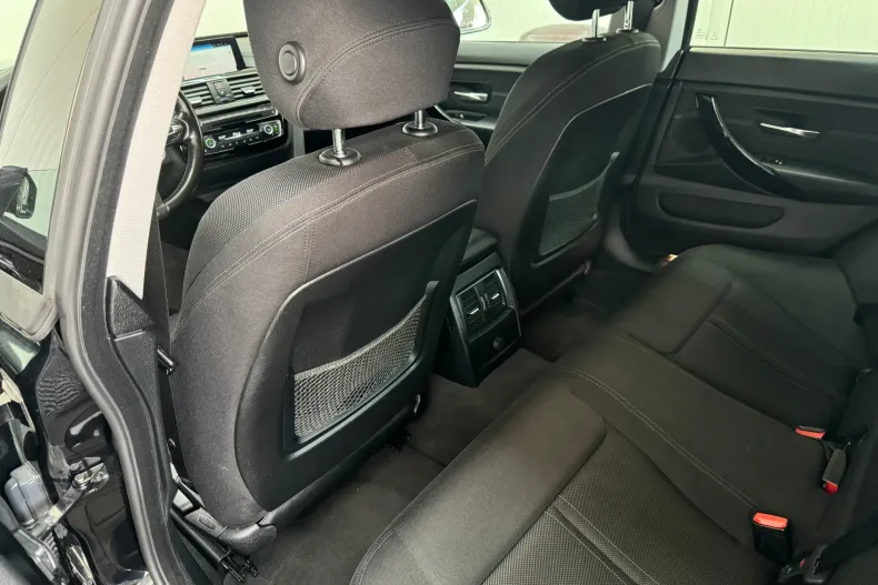 BMW Seria 4 din 2020 cu 62.267 km - oferta BMW135926 - foto 28