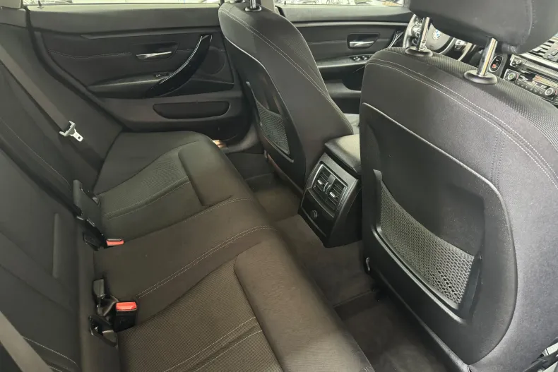 BMW Seria 4 din 2020 cu 62.267 km - oferta BMW135926 - foto 29