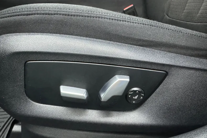 BMW Seria 5 din 2021 cu 90.950 km - oferta BMW135927 - foto 13