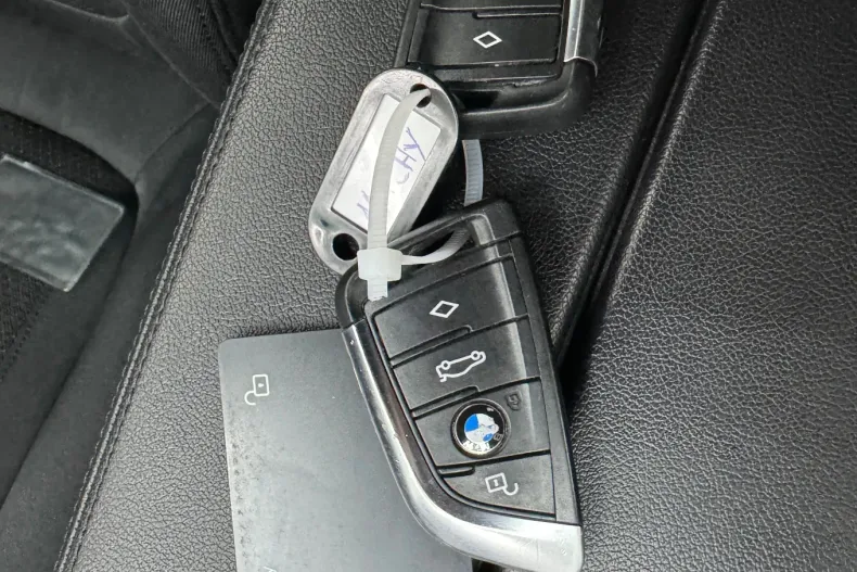 BMW Seria 5 din 2021 cu 90.950 km - oferta BMW135927 - foto 29