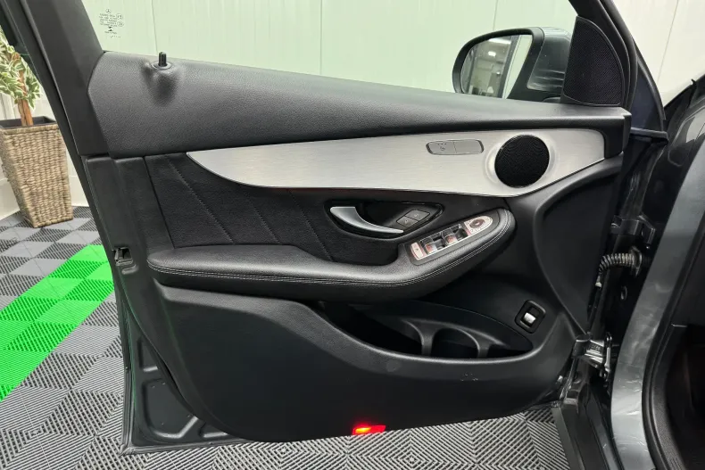 Mercedes-Benz GLC din 2019 cu 125.712 km - oferta MER135932 - foto 15