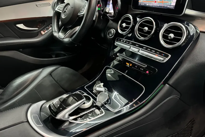 Mercedes-Benz GLC din 2019 cu 125.712 km - oferta MER135932 - foto 25