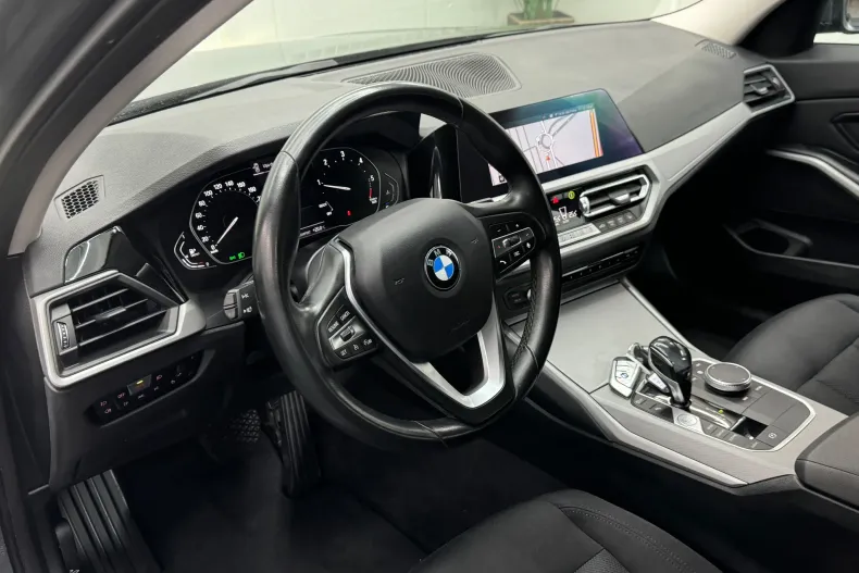 BMW Seria 3 din 2020 cu 84.997 km - oferta BMW135933 - foto 10