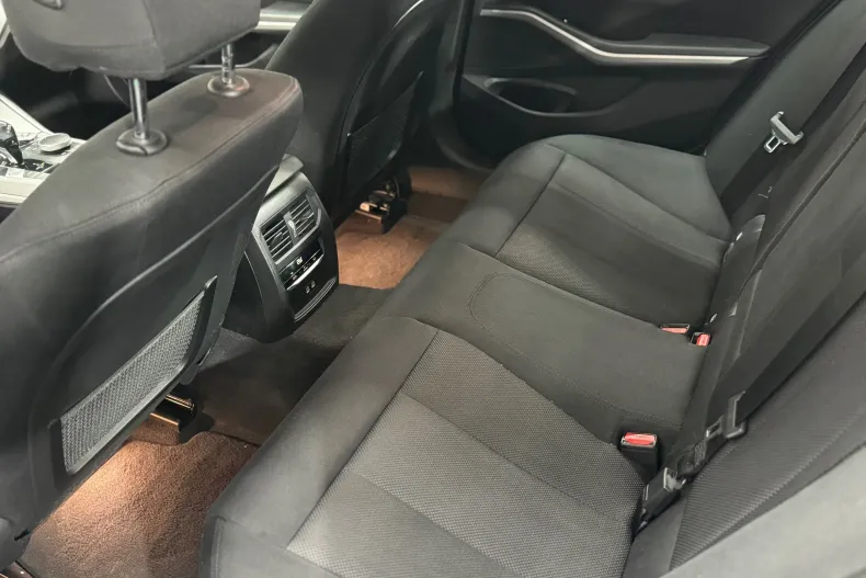 BMW Seria 3 din 2020 cu 84.997 km - oferta BMW135933 - foto 14