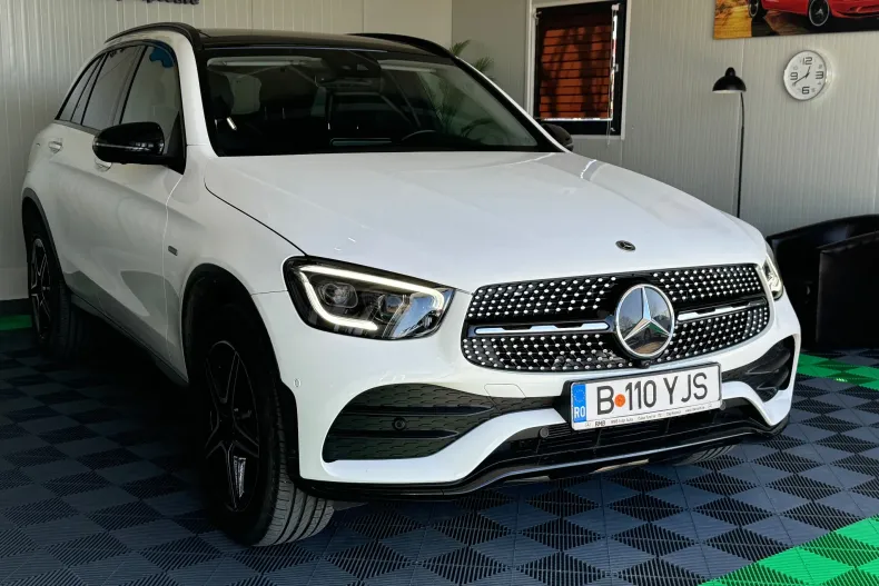 Mercedes-Benz GLC din 2021 cu 26.611 km - oferta MER135937 - foto 4