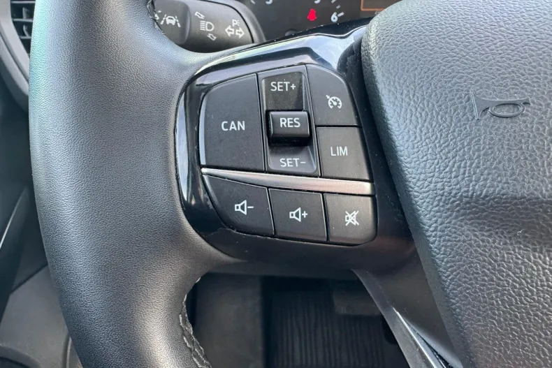 Ford Focus din 2021 cu 66.800 km - oferta FOR135943 - foto 17