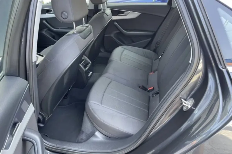 Audi A4 din 2021 cu 178.000 km - oferta AUD135955 - foto 9