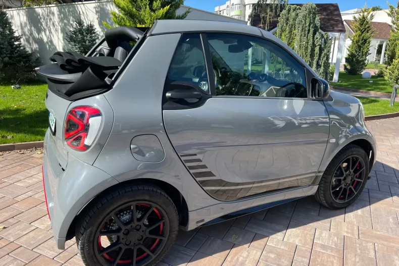 Smart ForTwo din 2021 cu 9.900 km - oferta SMA135956 - foto 2