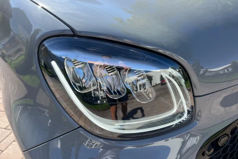 Smart ForTwo din 2021 cu 9.900 km - oferta SMA135956 - foto 9