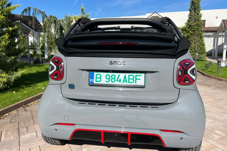 Smart ForTwo din 2021 cu 9.900 km - oferta SMA135956 - foto 13