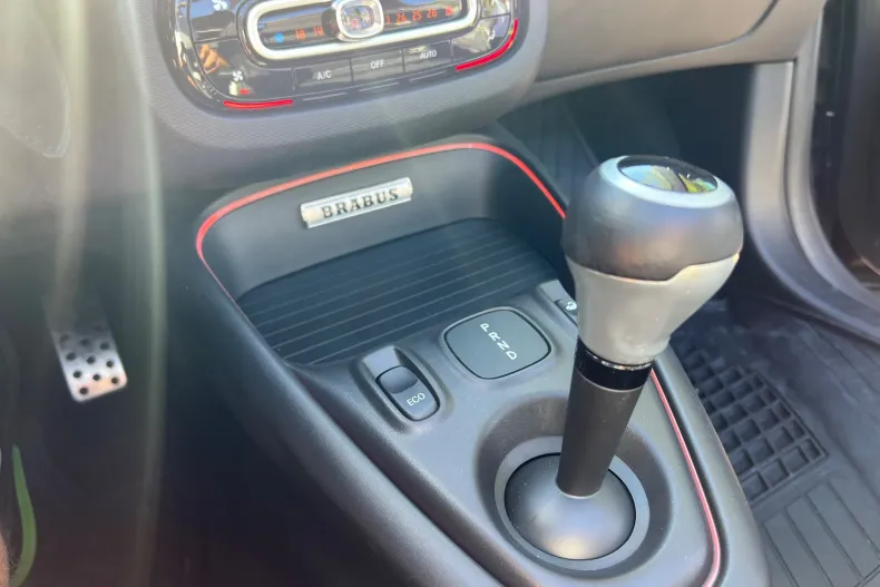 Smart ForTwo din 2021 cu 9.900 km - oferta SMA135956 - foto 24