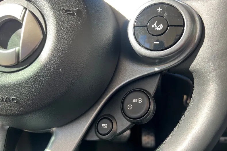 Smart ForTwo din 2021 cu 9.900 km - oferta SMA135956 - foto 26