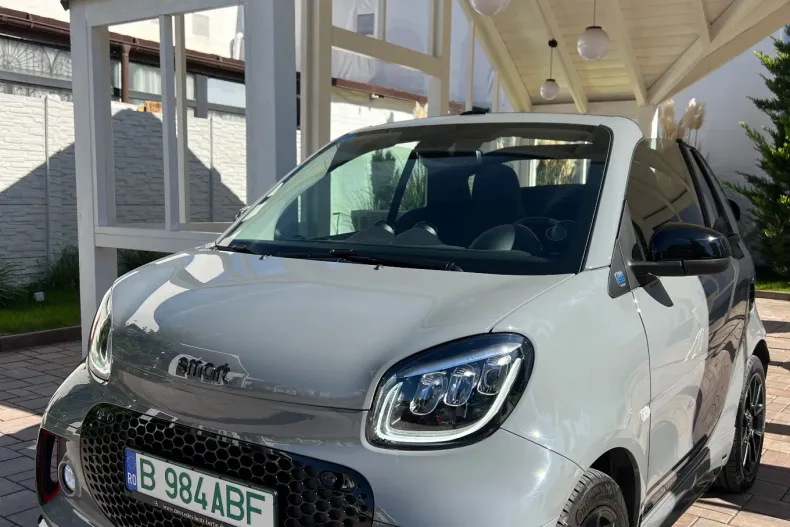 Smart ForTwo din 2021 cu 9.900 km - oferta SMA135956 - foto 31