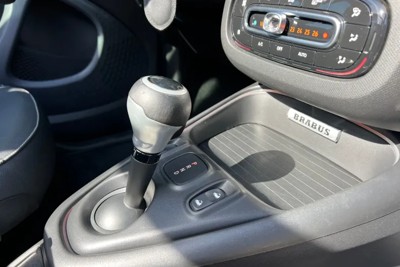 Smart ForTwo din 2021 cu 9.900 km - oferta SMA135956 - foto 37