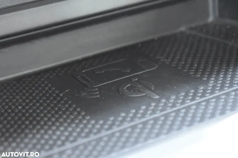 Volkswagen Tiguan din 2021 cu 166.202 km - oferta VOL135960 - foto 29