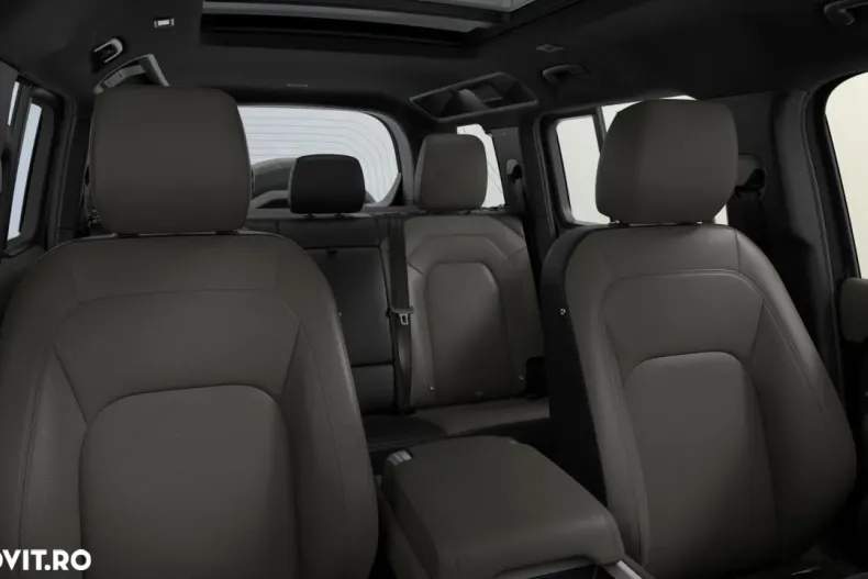 Land Rover Defender din 2025 cu 1 km - oferta LAN135977 - foto 6