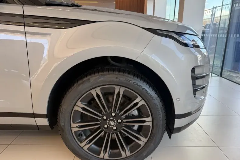 Land Rover Range Rover Evoque din 2025 cu 1 km - oferta LAN135982 - foto 5