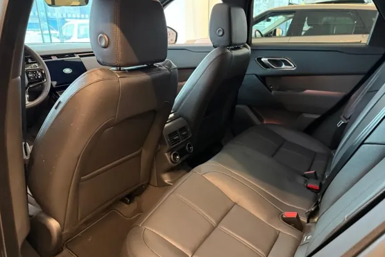 Land Rover Range Rover Velar din 2025 cu 1 km - oferta LAN135988 - foto 7