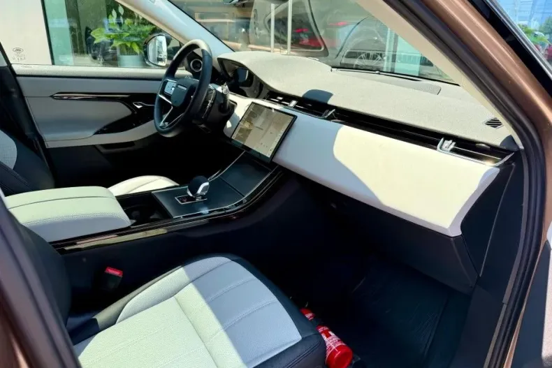 Land Rover Range Rover Evoque din 2024 cu 50 km - oferta LAN135992 - foto 7