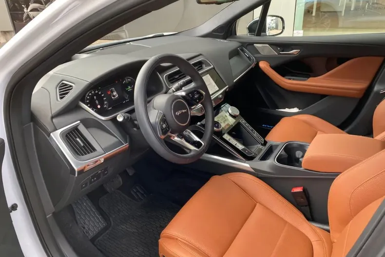 Jaguar I-Pace din 2023 cu 7.500 km - oferta JAG135993 - foto 9