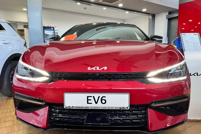 Kia EV6 din 2023 cu 21 km - oferta KIA136000 - foto 3