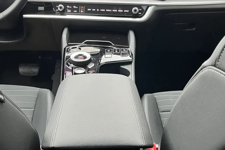 Kia Sportage din 2025 cu 5 km - oferta KIA136002 - foto 7