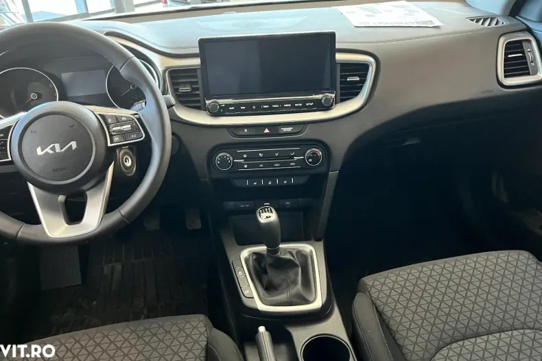 Kia Ceed din 2024 cu 6 km - oferta KIA136003 - foto 6