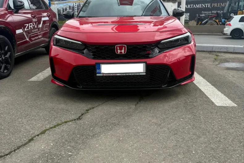 Honda Civic din 2023 cu 3.327 km - oferta HON136012 - foto 2