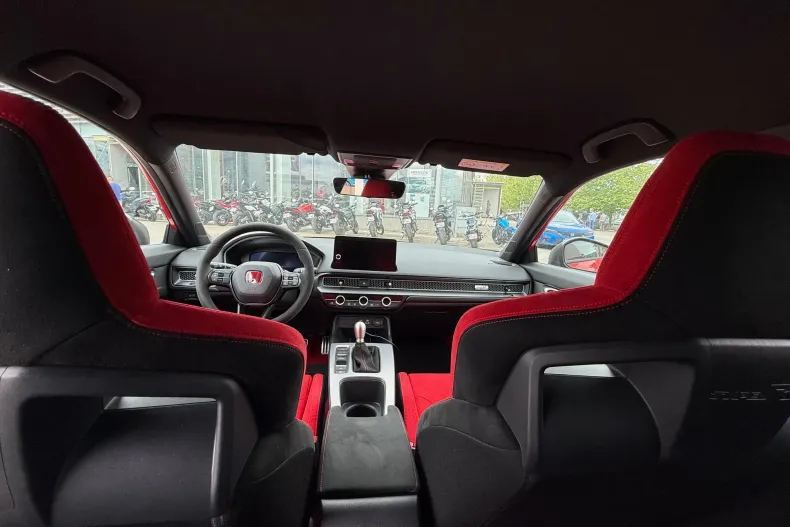 Honda Civic din 2023 cu 3.327 km - oferta HON136012 - foto 8