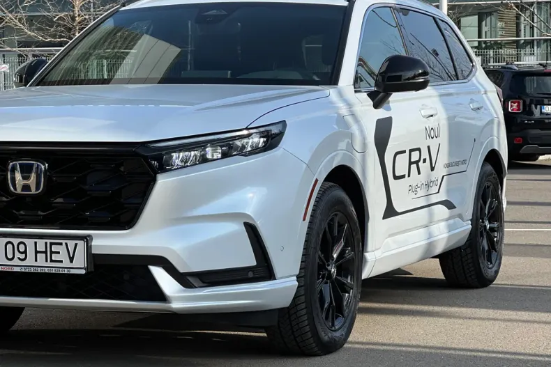 Honda CR-V din 2023 cu 10.500 km - oferta HON136016 - foto 3