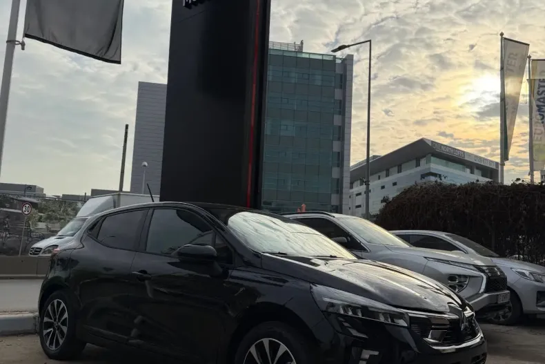 Mitsubishi Colt din 2024 cu 1 km - oferta MIT136017 - foto 1