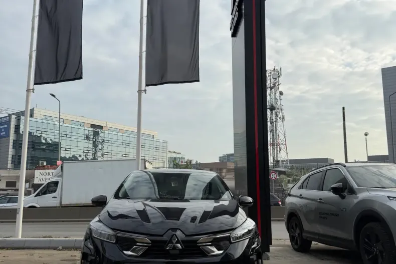 Mitsubishi Colt din 2024 cu 1 km - oferta MIT136017 - foto 2