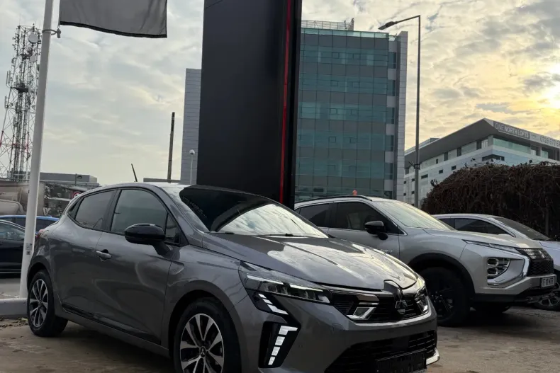 Mitsubishi Colt din 2024 cu 1 km - oferta MIT136017 - foto 3