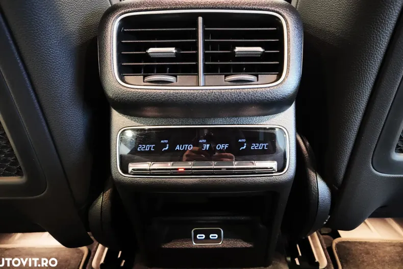 Mercedes-Benz GLE din 2024 cu 9.800 km - oferta MER136030 - foto 33