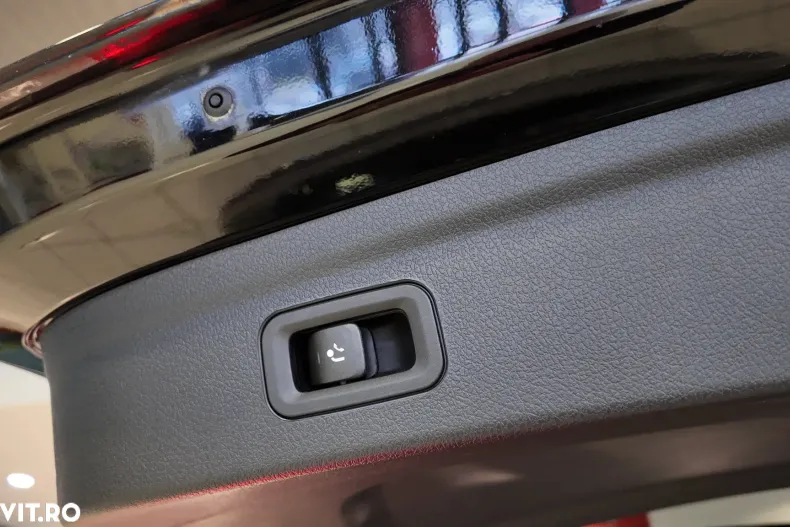 Mercedes-Benz GLE din 2024 cu 9.800 km - oferta MER136030 - foto 36