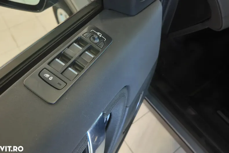 Land Rover Discovery Sport din 2022 cu 39.300 km - oferta LAN136047 - foto 20