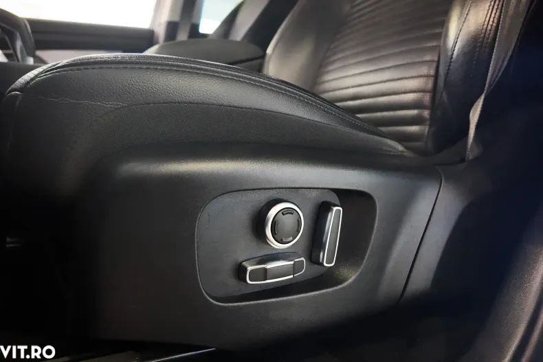 Land Rover Discovery Sport din 2022 cu 39.300 km - oferta LAN136047 - foto 21