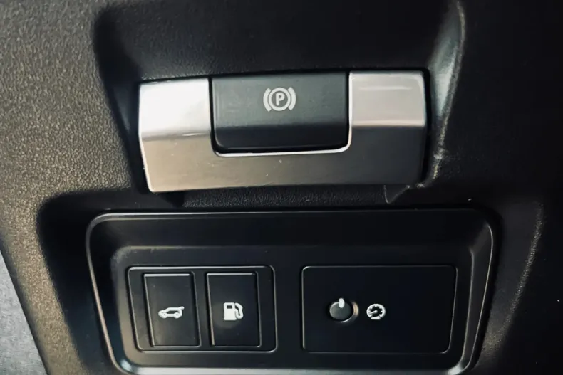 Land Rover Discovery Sport din 2022 cu 39.300 km - oferta LAN136047 - foto 22