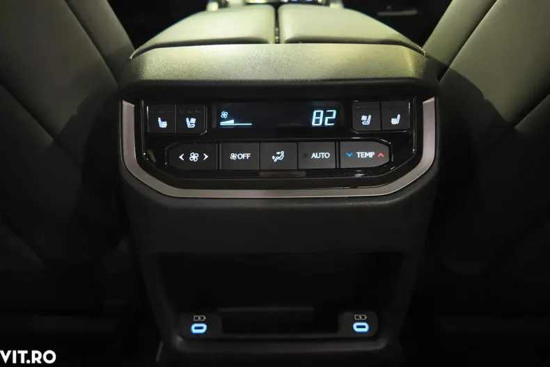 Lexus TX500 H din 2024 cu 17.900 km - oferta LEX136048 - foto 36