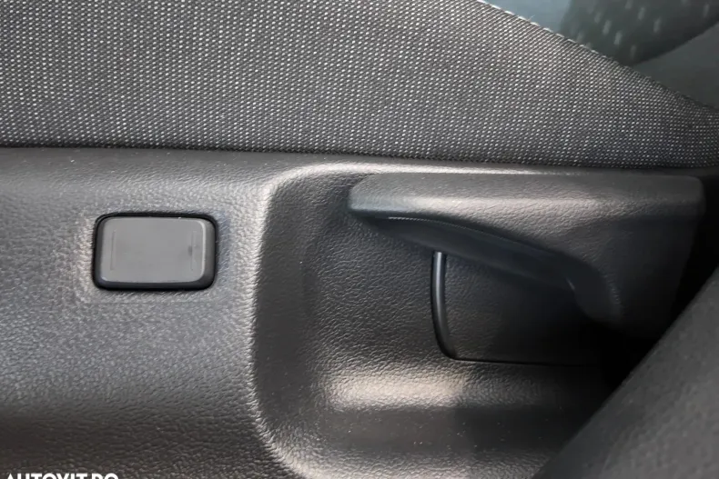 Toyota Corolla din 2024 cu 5 km - oferta TOY136063 - foto 12