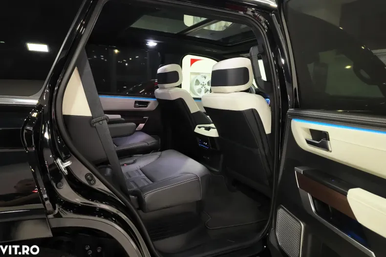 Toyota Sequoia din 2024 cu 2.700 km - oferta TOY136073 - foto 37