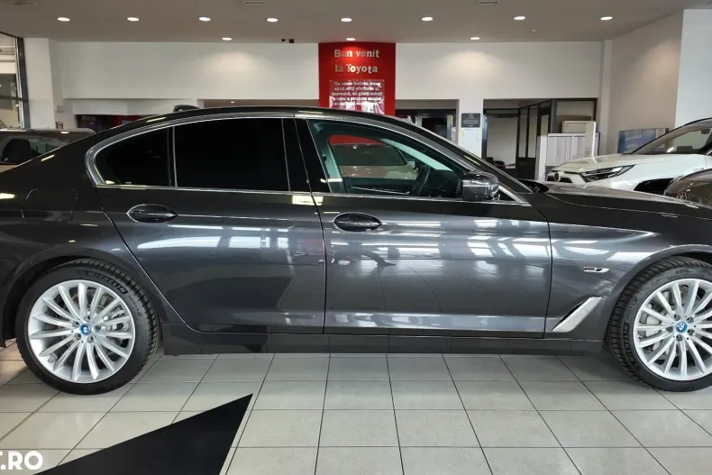 BMW Seria 5 din 2023 cu 15.600 km - oferta BMW136078 - foto 8
